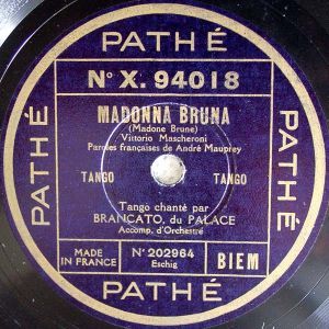 Madonna bruna (Madone brune) || Nous sommes seuls...